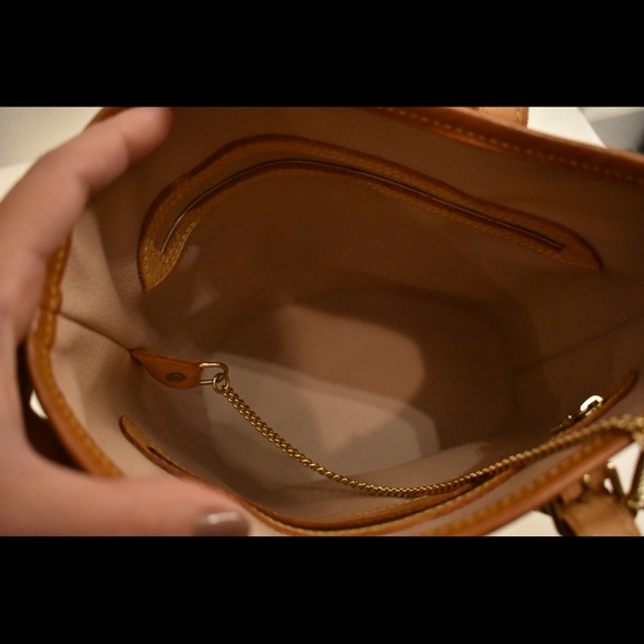 100% Authentic Louis Vuitton - Picture 4 of 11